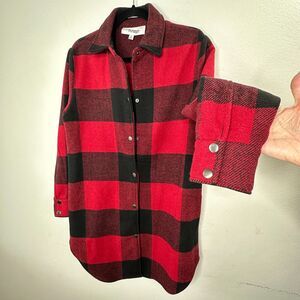 BB Dakota Red Black Buffalo Plaid Snap Front Long Sleeve Shirttail Hem Jacket S